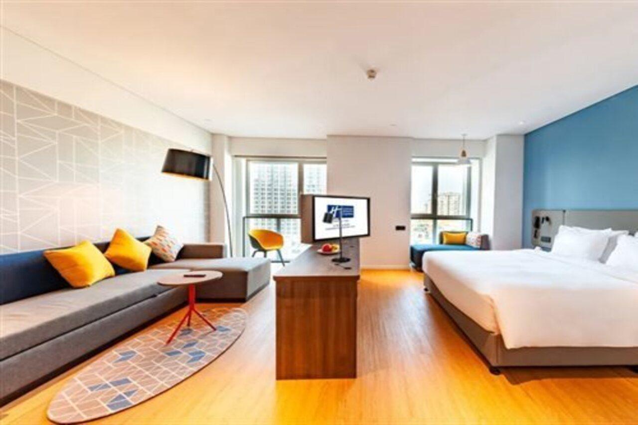 Holiday Inn Express Shanghai Baoyang By Ihg Exterior foto